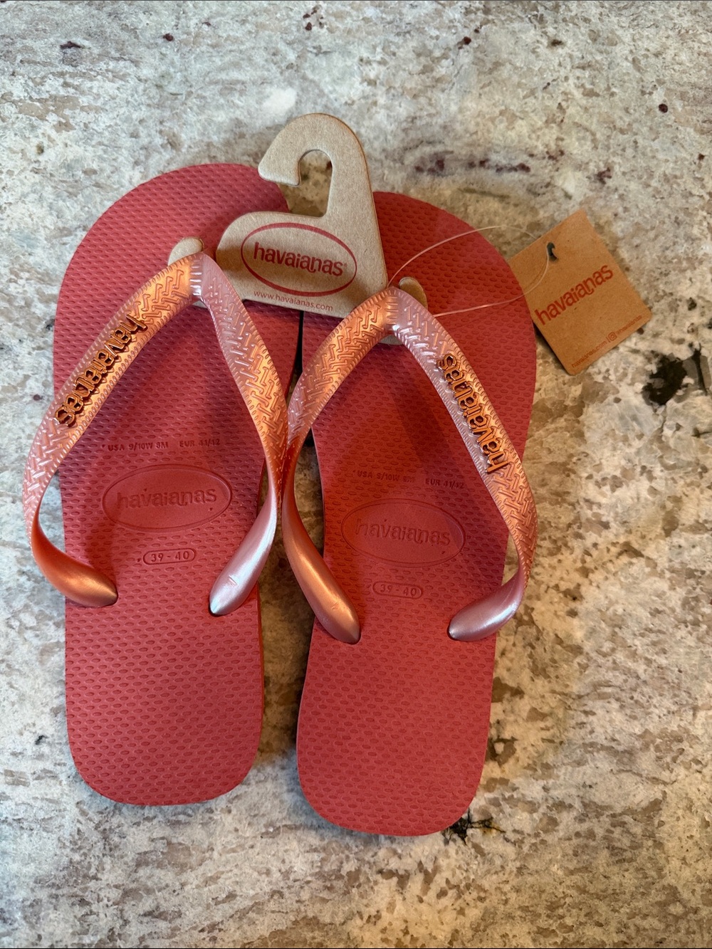 Havaianas Women's Coral Flip Flops with Metallic Pink Straps